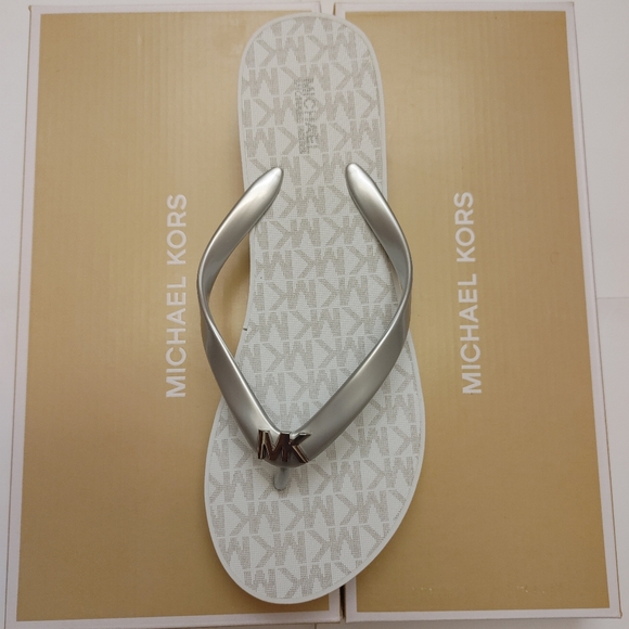 New Michael Kors Sandals wedge platform white silv - Picture 3 of 10